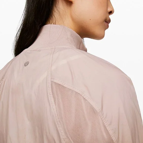 lululemon Serve It Jacket in Muse - Picture 4 of 11